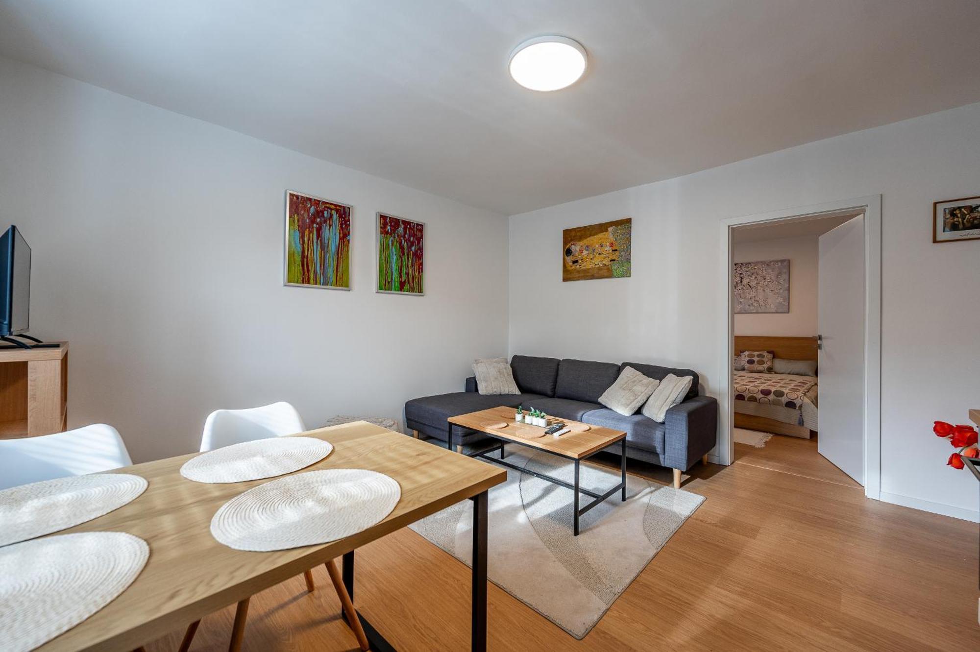 3 Room Private Flat Kosice City Center Fresh And New! Экстерьер фото