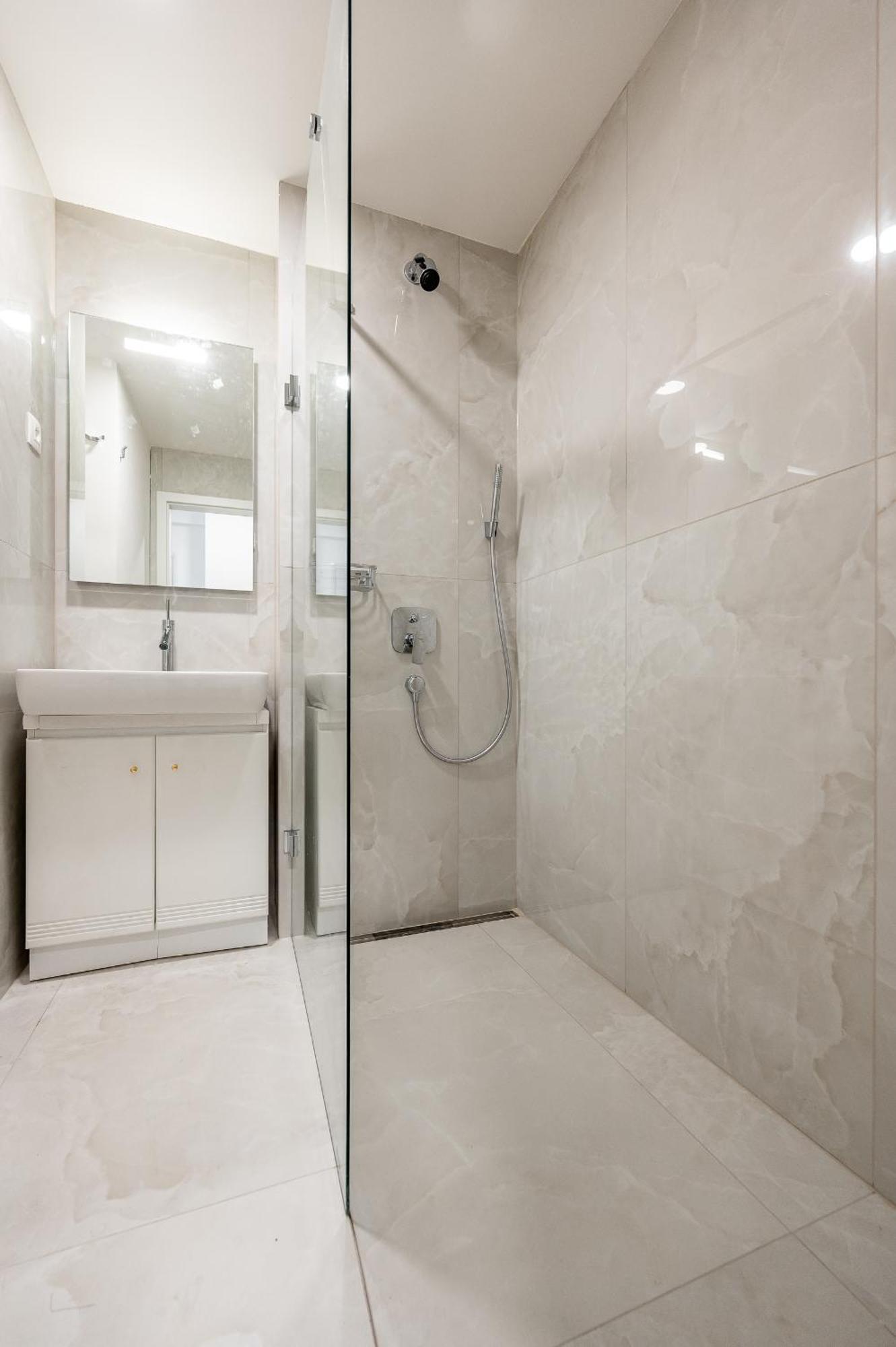 3 Room Private Flat Kosice City Center Fresh And New! Экстерьер фото